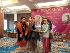 Peraih Roosseno Award XI Tak Menyangka Terima Penghargaan