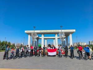 Paimo, Legenda Touring Sepeda Indonesia Menghampiri Astana Setelah Menempuh Rute Kyrgyztan-Kazakshtan