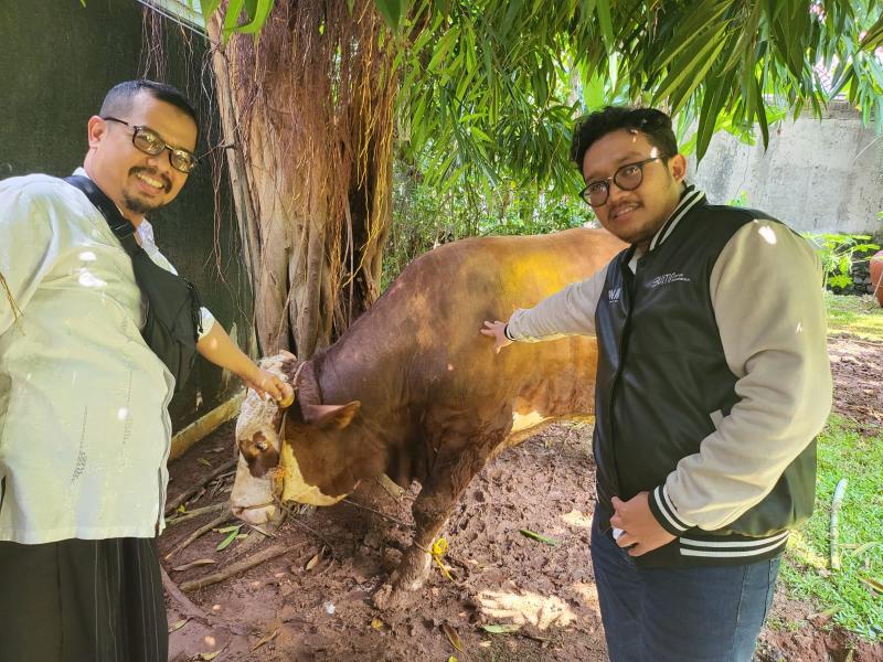 PNM Serahkan Satu Ekor Sapi, Total Hewan Kurban di Musholla Al Asr Berjumlah 5 Sapi dan 5 Kambing