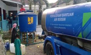 Top! PNM Mojokerto Sigap Berikan Bantuan Air Bersih bagi Warga yang Dilanda Kekeringan
