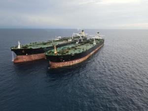 Operasi Jalanusa X, Bakamla Tindak Dua Kapal oil Ilegal di Perairan Indonesia