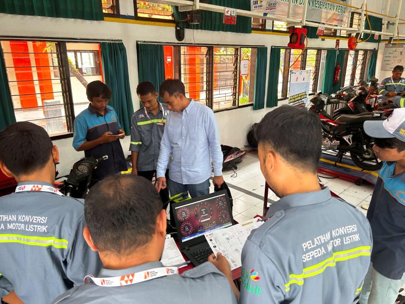 Pelatihan Motor Konversi, GM PLN UIP Nusra: Langkah Awal Wujudkan Bengkel Konversi Resmi Pertama di NTB