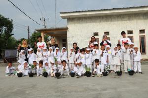 Peringati Hari Anak Nasional, SiCepat Ekspres Salurkan Donasi Perlengkapan Sekolah ke 8 PAUD di Jawa Barat