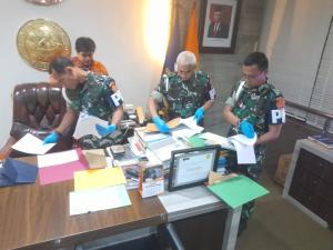 Kapuspen TNI: 22 Penyidik Puspom TNI dan 8 KPK Geledah Kantor Basarnas