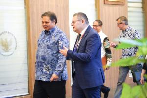 Bertemu First Vice Chairman of Parliament Ukraine, Menko Airlangga Bahas Komitmen Indonesia Menjaga Perdamaian Dunia