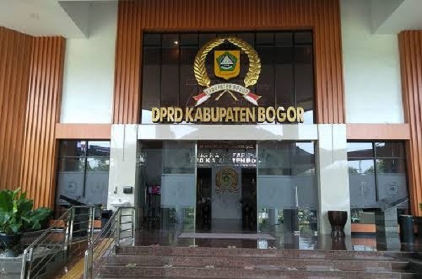 Pengacara Edi Kusmana Minta Klarifikasi dari Pimpinan DPRD Kabupaten Bogor Terkait Pernyataannya