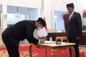 Jokowi Apresiasi Kinerja Kepemimpinan Hendi Jabat Kepala LKPP: Pengadaan Via E-Katalog Terus Meningkat