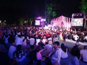 Warga Datangi Tugu Proklamasi Malam Ini, Ikut Acara "Indonesia Memanggil Gibran"