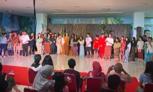 Lestarikan Budaya Bangsa, Jaya Plus Montessori School Gelar Pementasan Teater