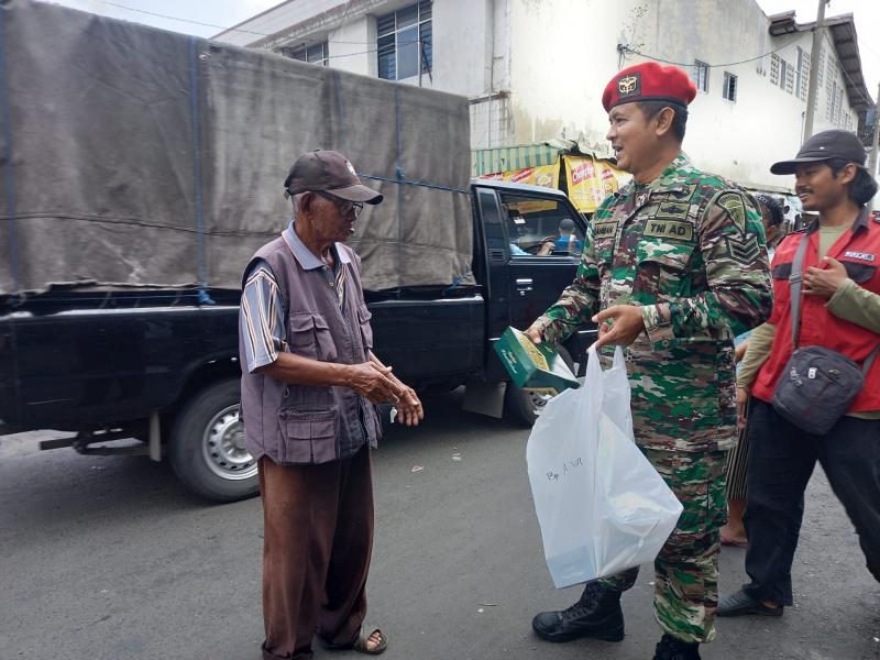 Grup 2 Kopassus Gelar Jum`at Berkah dan Komsos