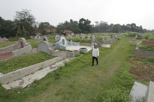 Ciptakan Suasana Tenang dan Nyaman, Yayasan Sinar Bumi Benahi Taman Makam Cigentong, Jonggol, Jawa Barat