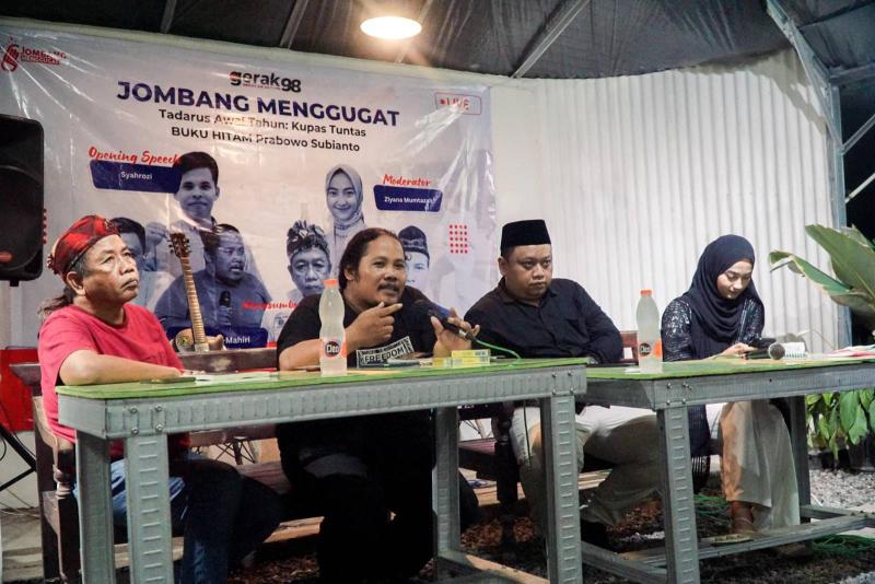 Jombang Menggugat Gelar Tadarus Awal Tahun Kupas Tuntas Buku Hitam Prabowo Subianto