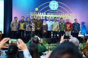 Wakili Panglima TNI, Kapuspen TNI Hadiri Deklarasi dan Penandatangan Komitmen Bersama Kemerdekaan Pers