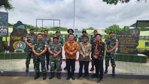 
                                       Pj. Bupati Maybrat Kunjungi Batalyon Infanteri 133/Yudha Sakti di Padang