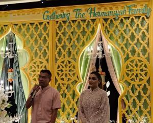 The Hermansyah Family Gelar Buka Puasa Bersama Karyawan di Balai Sarwono