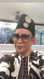 Lagu Rujak Maznah ke Tuju !  Popular di Radio Bandung dan Jakarta
