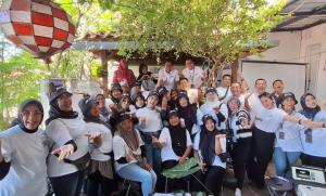 PNM Mekaar Beri Reward Ketua Kelompok Unggulan Studi Banding Olahan Jamu Tradisional