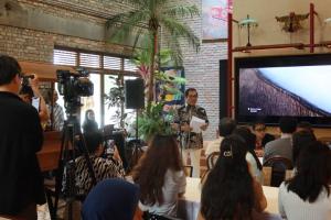 Angklung Interaktif Bersama Para Jurnalis RRT Warnai Media Gathering Kabar Terkini dari Indonesia