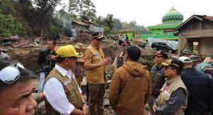 Banjir Lahar di Sumbar, Pemerintah Siapkan TMC Hingga Opsi Relokasi Rumah untuk Warga Terdampak