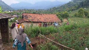 Kak Wulan Bikin Petani Mawar Nganjuk  Punya Harapan Baru