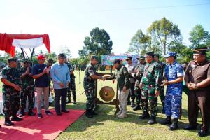 Danrem 032 Wirbraja Tutup Program Tentara Manunggal Membangun Desa di Kabupaten Tanah Datar