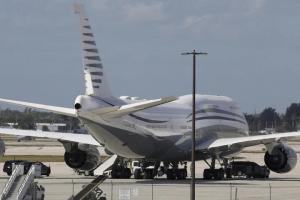 
                                       AS Terima Boeing 747 Mewah dari Qatar, Tuai Kontroversi di Dalam Negeri