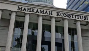 
                                       Kasasi Palsu Digunakan untuk Menagih dan Menyita, Ruhut Sitompul: Sakit!