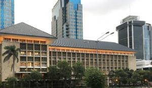 
                                       Kejahatan Berlapis Bank Indonesia, Zolomi Banyak Orang