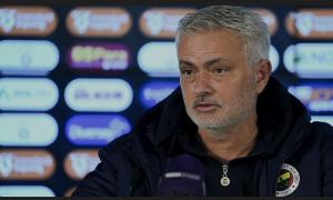 
                                       Skor Akhir Fenerbahce vs Feyenoord 5-2: Pasukan Mourinho Bangkit Usai Kalah Leg Pertama