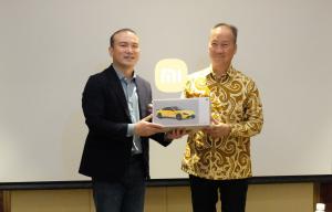 
                                       Peluang Produksi Tablet dan Mobil Listrik, Menperin Dorong Xiaomi Perluas Investasi