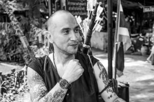 
                                       Dunia Hiburan Berduka! Aktor Gary Iskak Tewas Kecelakaan Tragis Saat Kendarai RX-King di Jakarta