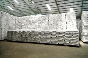 
                                       Beras Medium Aman dan Surplus, Impor Hanya untuk Kebutuhan Khusus dan Industri