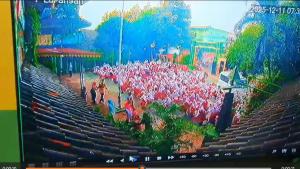 
                                       Mobil Pembawa Makanan Bergizi Gratis Tabrak Siswa di Cilincing, 21 Orang Jadi Korban