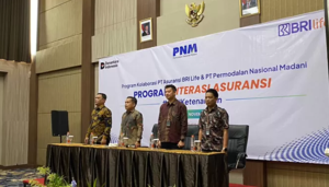 
                                       PNM Dorong Ketahanan Pangan Lewat Program Lorong Mekaar Tanaman Produktif di Probolinggo