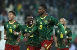 
                                       Menang 2-1 Lawan Afrika Selatan, Kamerun Laju ke Perempat Final