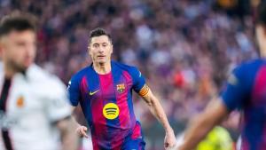 
                                       Siap-siap Pindah ke  Klub MLS, Robert Lewandowski Bakal Menjadi Lawan Messi