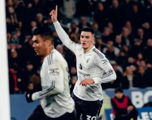 
                                       West Ham vs Manchester United 1-1: Gol Telat Sesko Selamatkan Setan Merah     