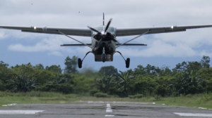 
                                       Pesawat Smart PK-SNR Ditembaki OTK di Bandara Koroway Batu, Pilot Dikabarkan Meninggal Dunia