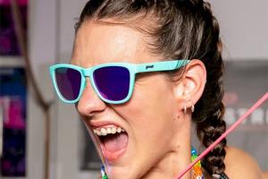 
                                       7 Rekomendasi Kacamata Goodr Terbaik Dengan Desain Menarik