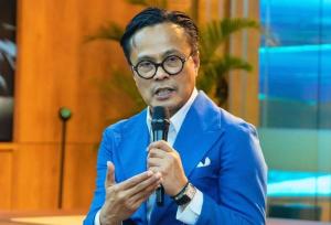 
                                       Donny Oskaria Tegaskan Salah Kutip, BUMN Bukan Rugi tapi Untung Rp332 Triliun