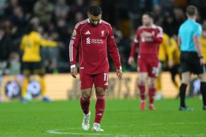 
                                       Mengejutkan! Liverpool Kalah 2-1 Lawan Wolverhampton, Arne Slot Siap Balas Dendam      