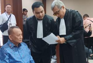 
                                       Dakwaan Jaksa Tak Dapat Dibuktikan Dalam Dugaan Gratifikasi dan TPPU, Nurhadi Laksanakan Mubahalah