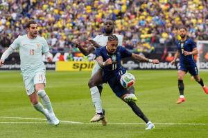 
                                       Jeda Internasional Petaka bagi Barcelona, Raphinha Cedera, Absen 5 Pekan