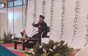 
                                       Halal bi Halal Kajian Islam Babussalam, Kupas Runtuhnya Persia