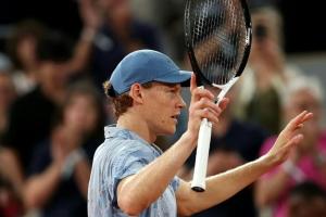 
                                       Roland Garros Hadirkan Kejutan, Petenis Nomor 1 Dunia Jannik Sinner Kalah Lawan Pringkat 56