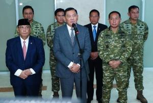 
                                       Panglima TNI dan Menhan RI Hadiri Raker Bersama Komisi I DPR RI