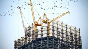 Kredit Perbankan Bergeser ke Sektor Produktif: Pertimbangkan Prospek Usaha, Kualitas Risiko, dan Potensi Sektor