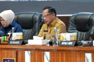 
                                       Mendagri Instruksikan Kepala Daerah Perkuat Kesiapsiagaan Hadapi Dampak El Nino