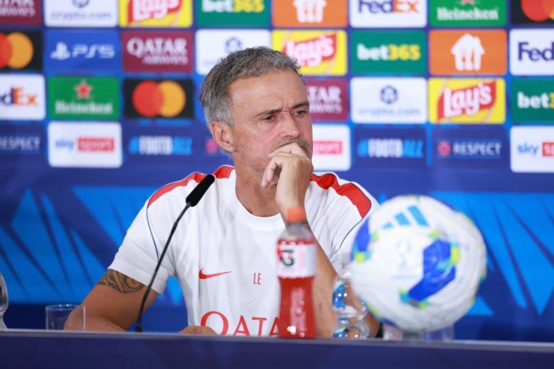 Jelang Piala Super Eropa Lawan Aston Villa, Pelatih PSG Bakal Terapkan Taktik Sulit Ditebak