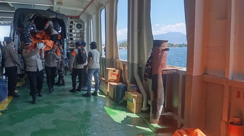 BNPB Salurkan Bantuan Logistik Melalui Jalur Laut untuk Masyarakat Terdampak Gempa di Pulau Palue, Sikka